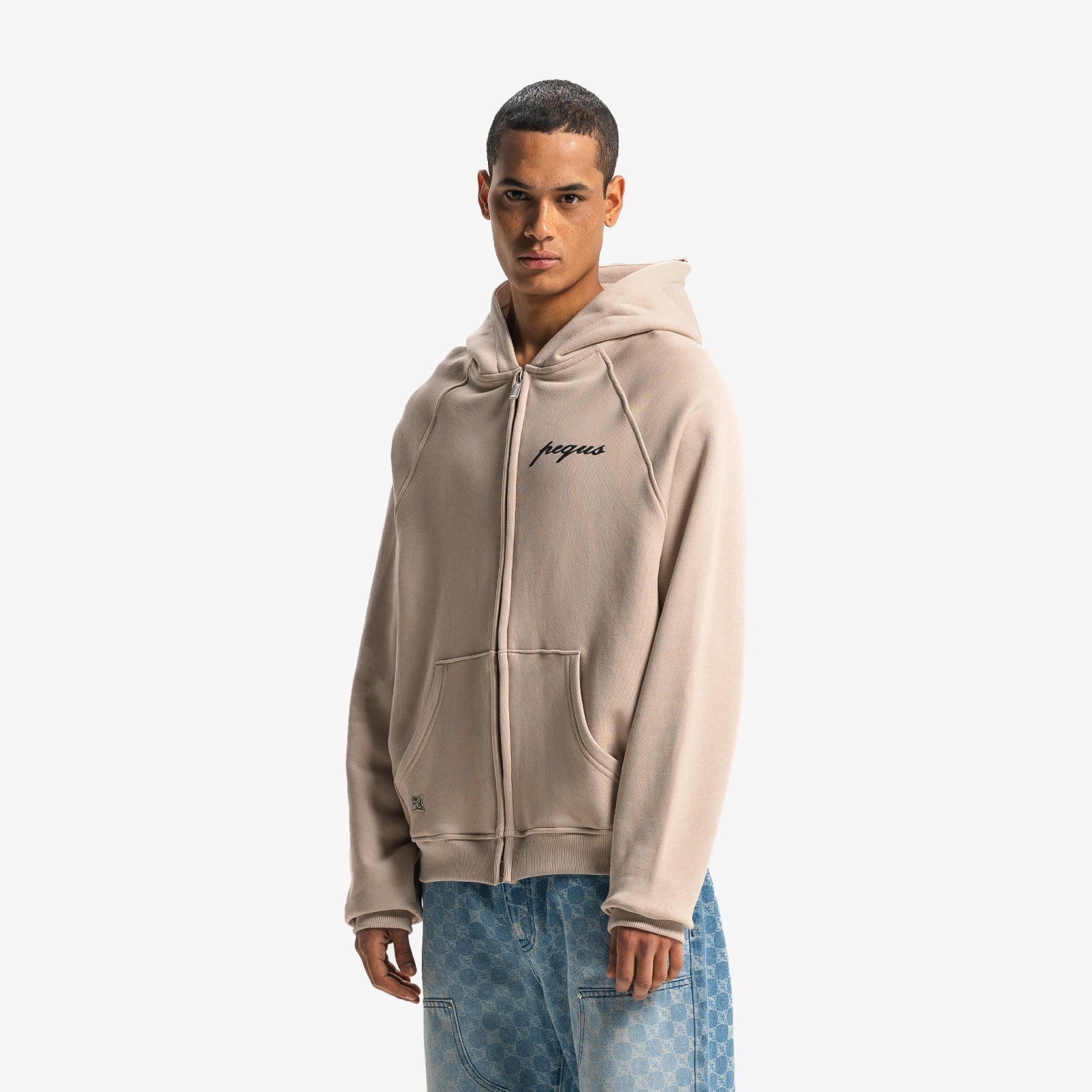 PEQUS Chest Logo Zip-Hoodie