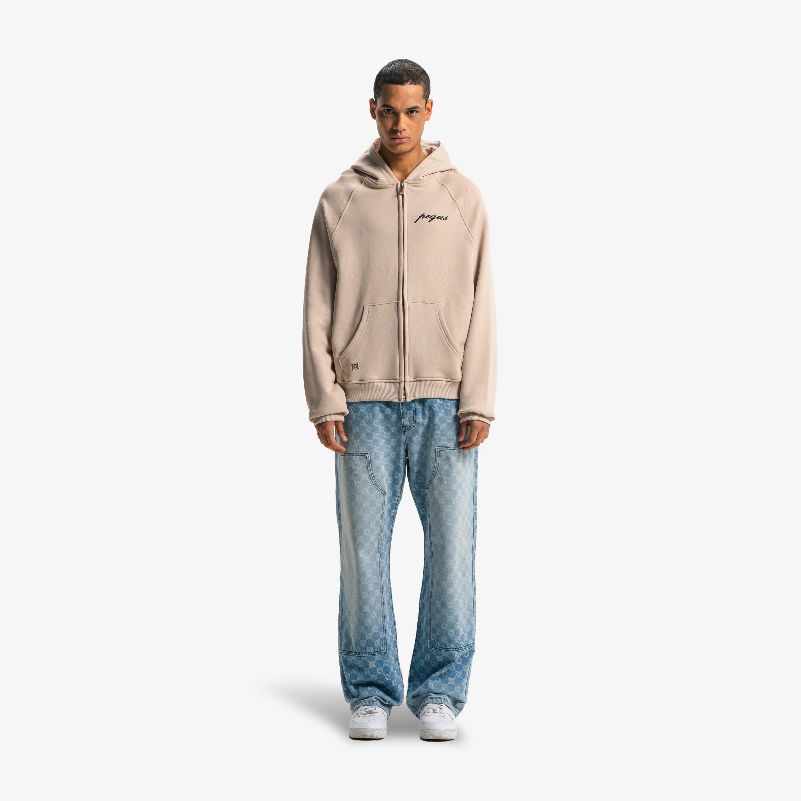 PEQUS Chest Logo Zip-Hoodie